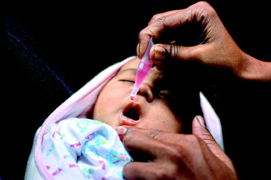 小儿麻痹症疫苗研发的启示富兰克林·罗斯福与一个公募基金会主导的“疫苗战”