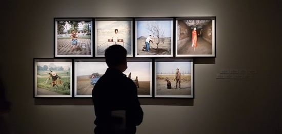 《双城记——成都重庆当代影像展》在成都金牛区开幕