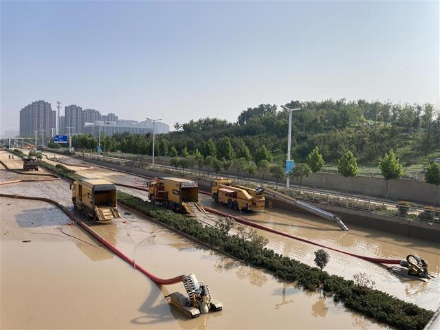 武汉第二批排水救援队紧急奔赴河南安阳救灾