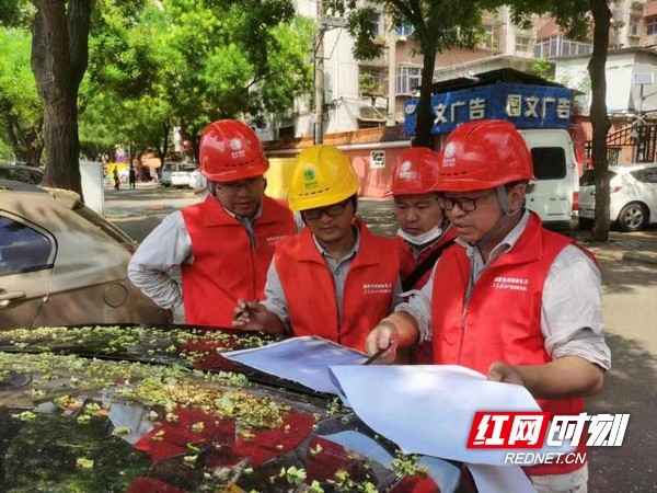 娄底供电驰援郑州 第一天即为4个小区500余户居民恢复供电