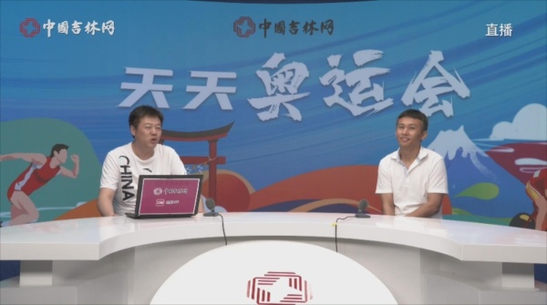 网络大V“吉林江边跐溜坡”解析中国女排两连败：多给女排姑娘一点时间