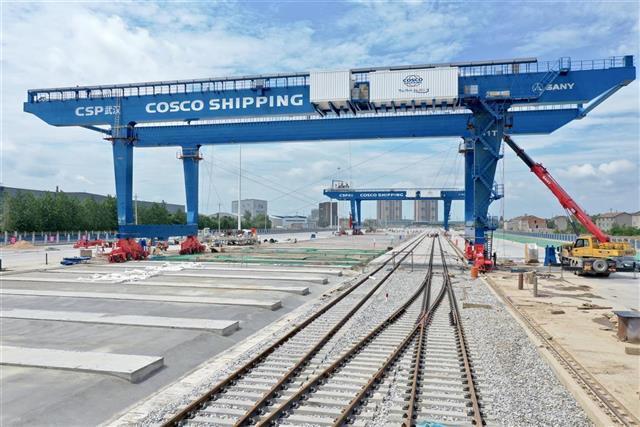 阳逻国际港水铁联运二期项目开港在即