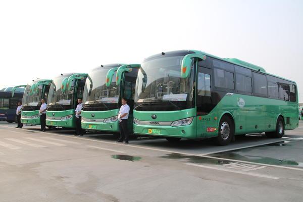 受管控区影响，郑州公交8月4日8时起跳站行驶48条，停运站台36座