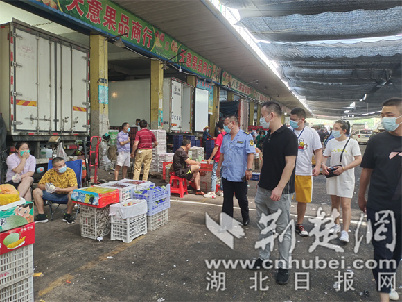 武汉市洪山区紧盯市场保供开展监督 守护群众“菜篮子”