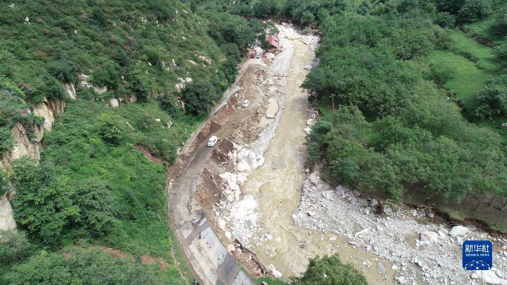 陕西蓝田:暴雨致基础设施损毁严重