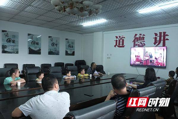凤凰县人大机关组织开展“新时代好少年”学习宣传活动
