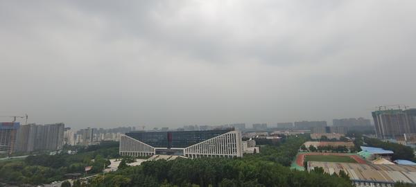 3日夜里至4日郑州有大到暴雨 未来3天泡在雨里