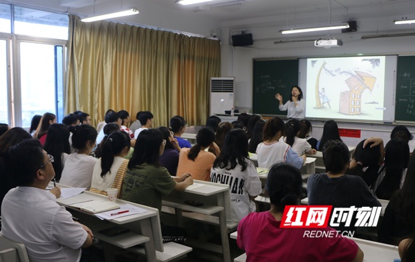 湖南信息职院以开学“推门听课”促“提质培优”