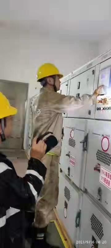 国网四川电力：全力开展地震抢修复电工作