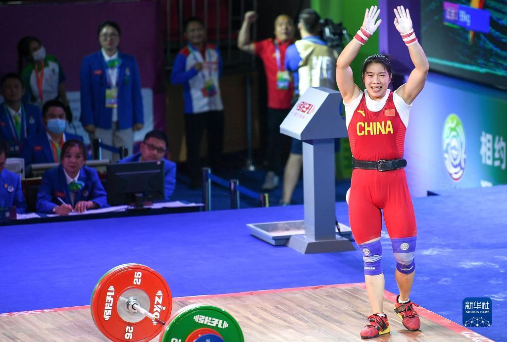 全运会-举重女子55公斤级决赛：四川队选手苏婷婷获得冠军