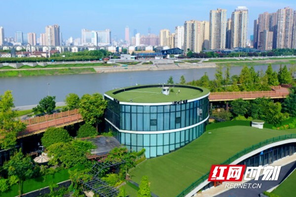 湖南省圆点美术馆正式开馆 让艺术之花在浏阳河畔璀璨绽放