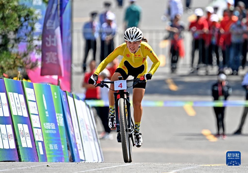 全运会-山地自行车女子越野赛决赛：云南队车手伍志帆获得冠军