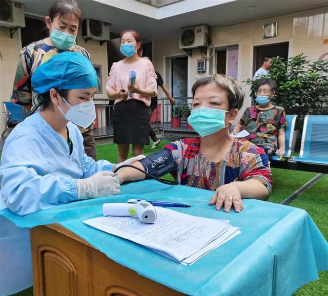 武汉市第一医院送“苗”上门暖人心
