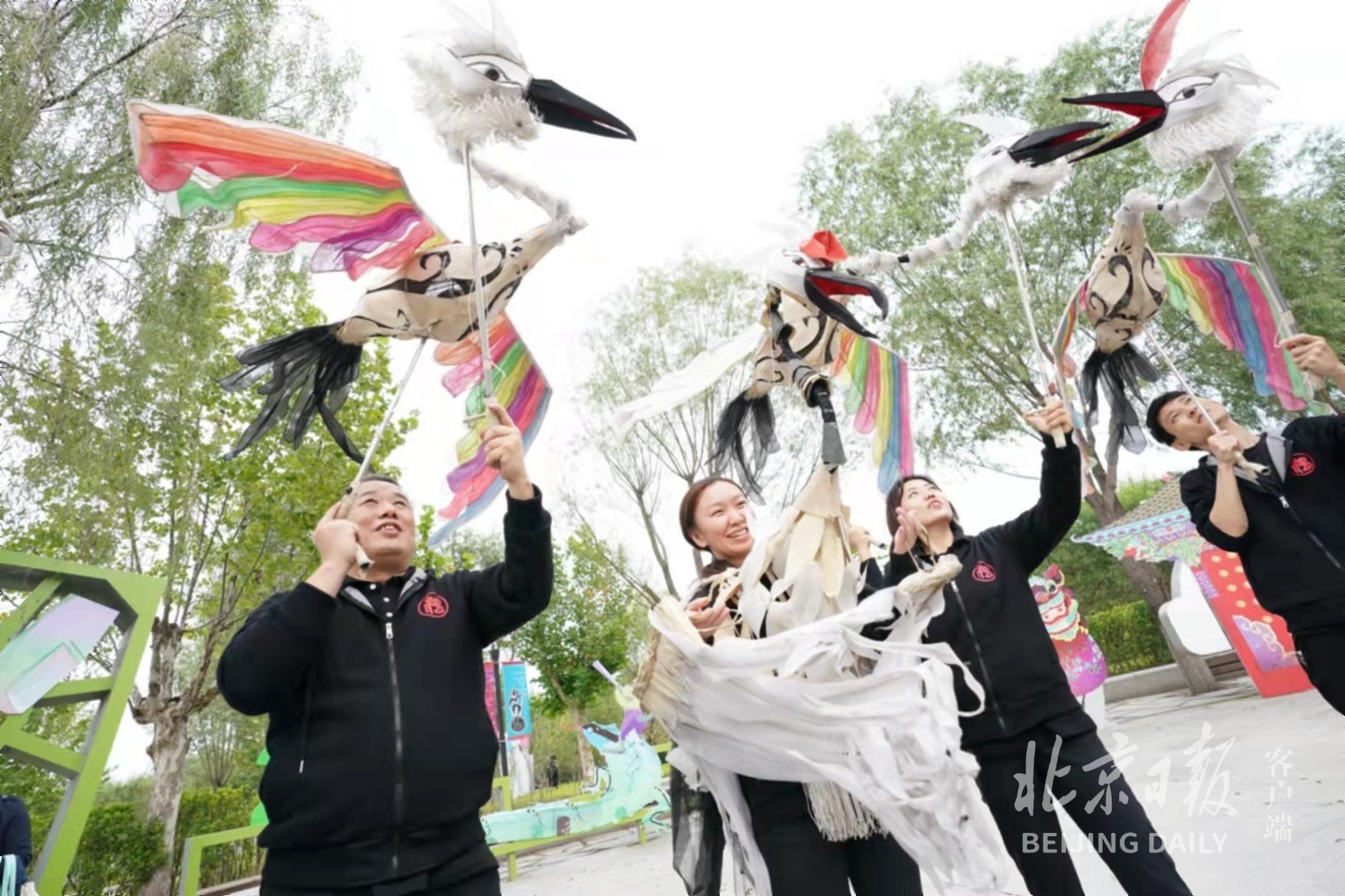 十月偶遇！北京这公园连台上演木偶戏，大人看得比孩子还上瘾