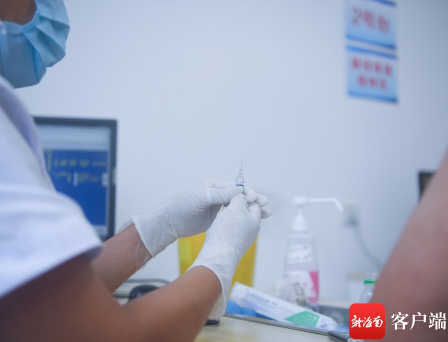 椰视频 | 实拍三亚接种新冠疫苗加强针现场