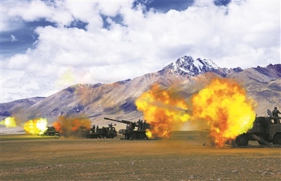 雪山腹地炮声隆——西藏军区某旅开展实战化演练