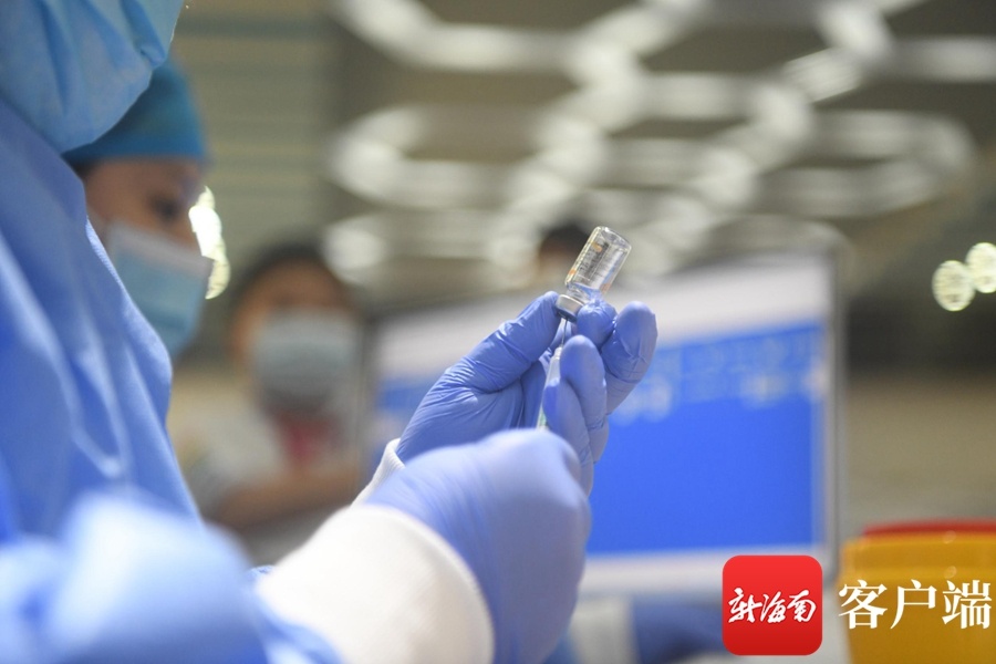 晓峰近距离丨三亚启动3-11岁人群新冠病毒疫苗接种进校园工作