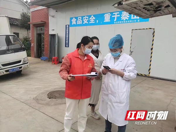 长沙县黄兴镇下沉服务，统筹推进疫情防控和重点工作