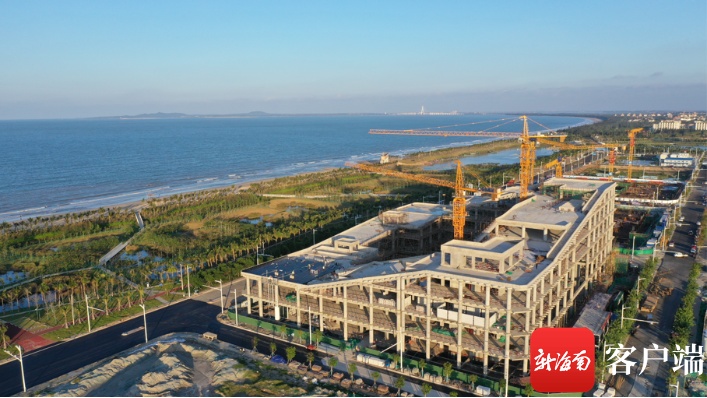 海口江东新区大唐国际贸易中心项目主体工程完工