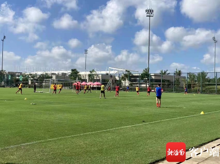 U18国家男子足球队在海口观澜湖集训 备战亚洲杯预选赛