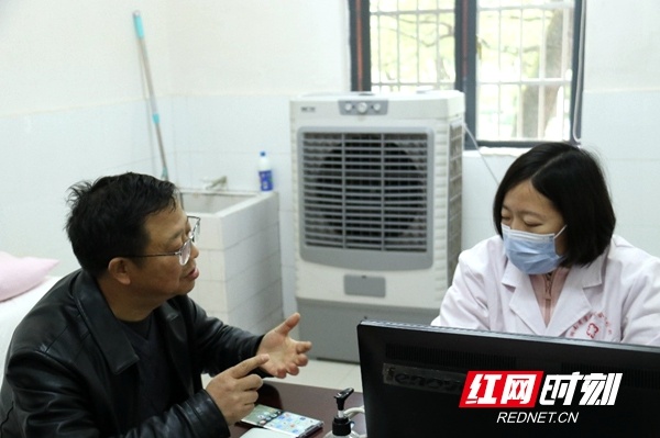 湘雅名医进校园 湖南工商大学师生在“家门口”享受优质医疗服务