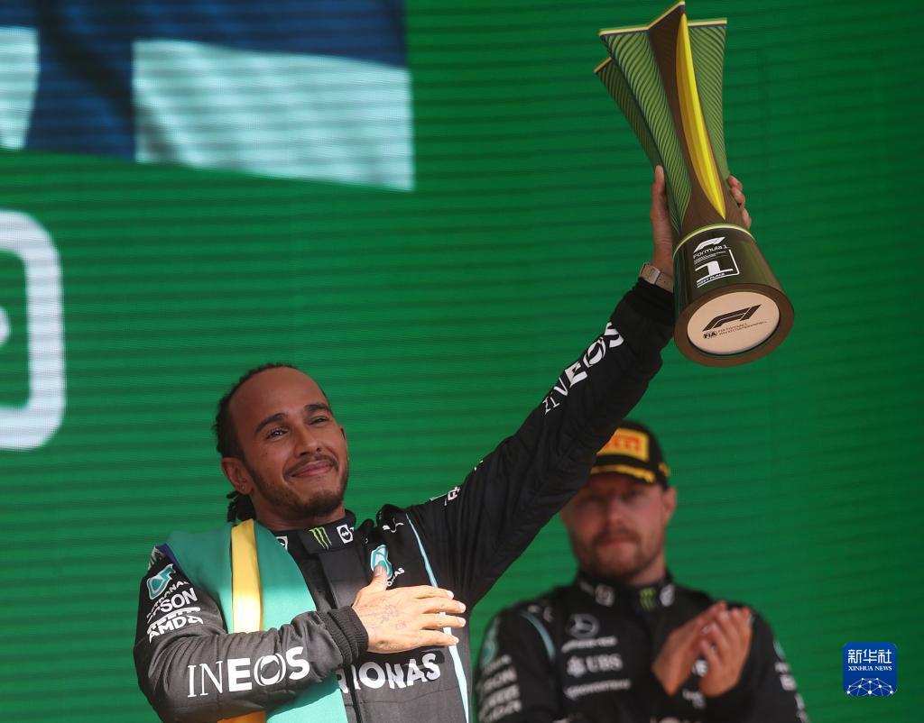 F1巴西大奖赛：汉密尔顿夺冠