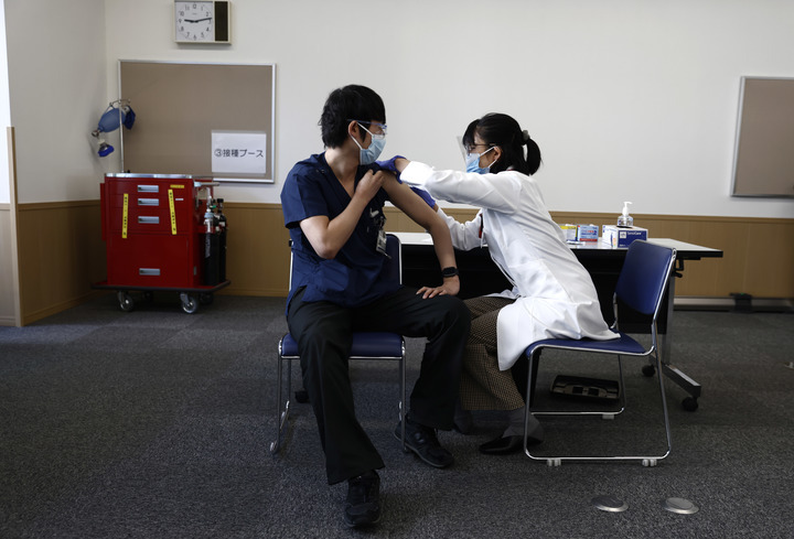全球连线 | 日本不想疫情重蹈覆辙 推加强针防冬季反弹