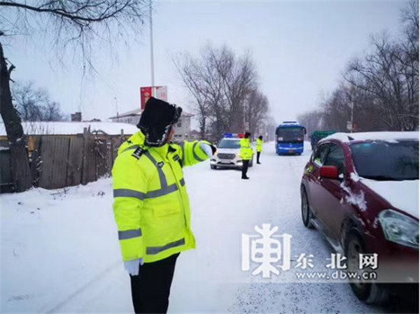 【视频】全省出动8000余名交警抗击风雪