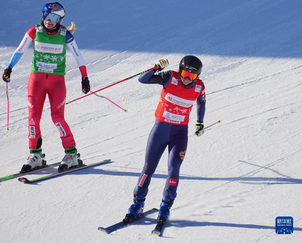 国际雪联自由式滑雪障碍追逐赛女子组：瑞典选手夺冠