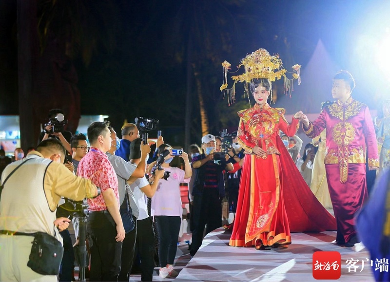 原创组图 | 中国式创演秀亮相2021第25届中国·三亚天涯海角国际婚庆节开幕式