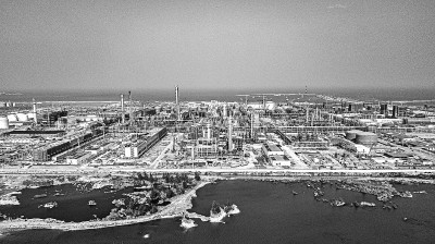 中国石化海南炼油化工有限公司百万吨乙烯及炼油改扩建项目雏形初现