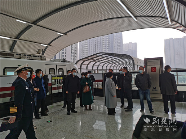 武昌人大代表视察地铁5号线情况 加快推进轨道交通项目建成