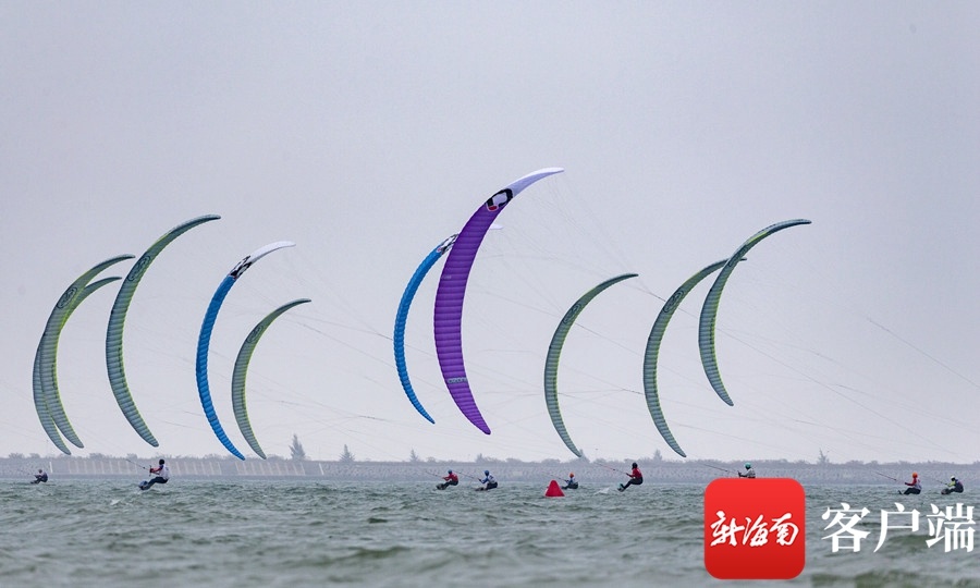 2021年全国帆船锦标赛及全国风筝板锦标赛海口开赛