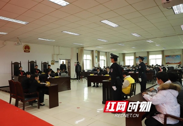 湖南物流职院开展模拟法庭活动做深做实“宪法宣传周”