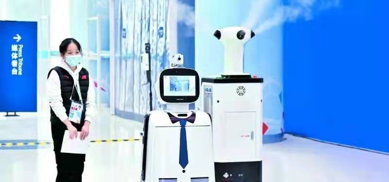 北京冬奥会主新闻中心探访 | 不知疲倦的智能机器人上岗