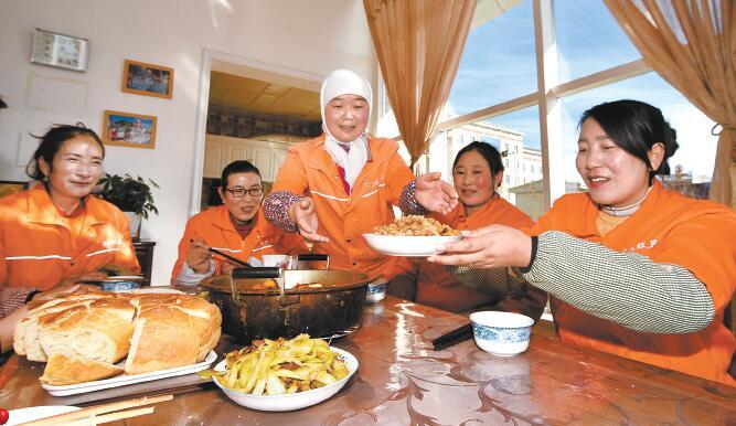 【图说故事】海滨藏城的那一抹橘色