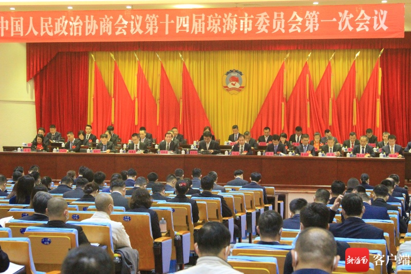 琼海两会丨政协委员张燕建议加强生猪产销和技术指导