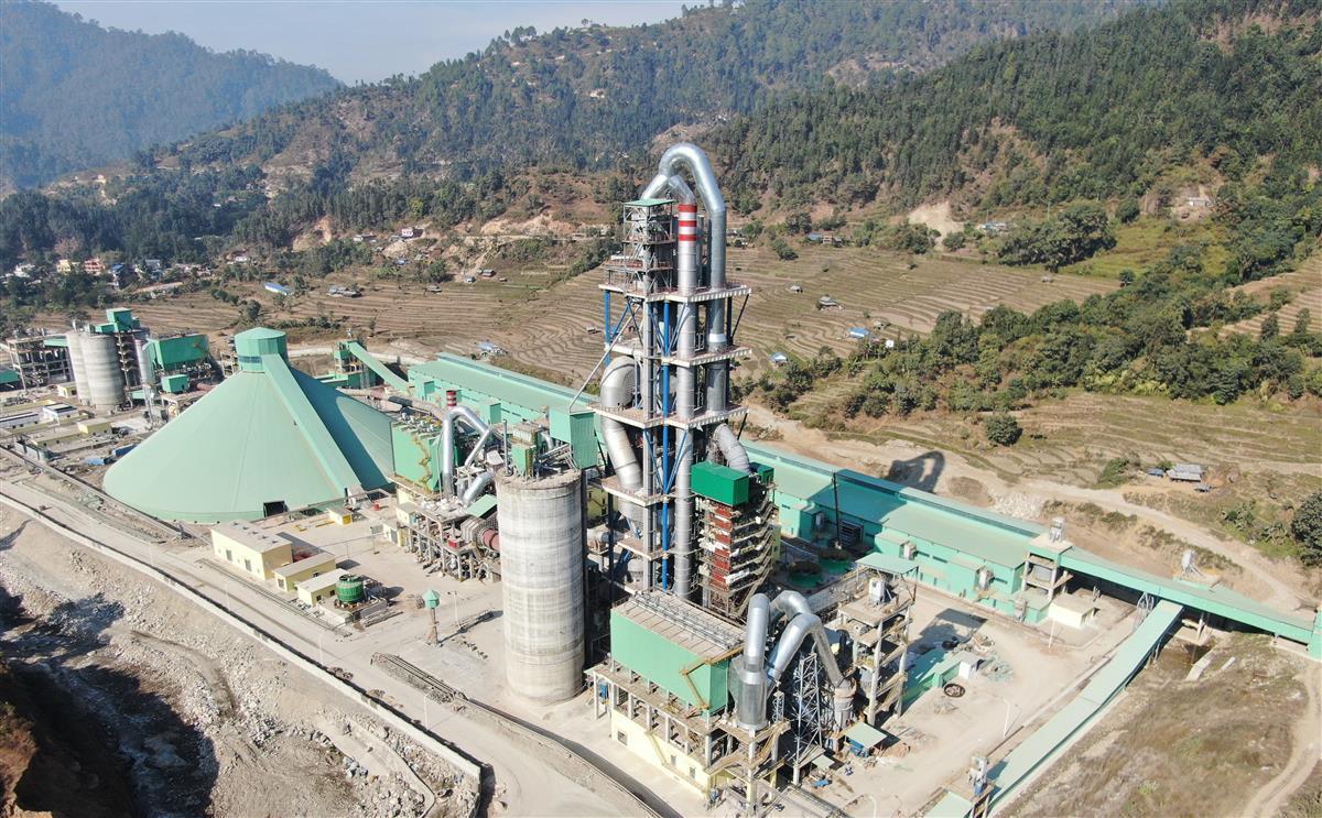 华新尼泊尔日产3000吨水泥熟料生产线点火投产