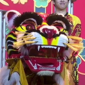 全球连线 | 当国际“狮王”遇上中国非遗传承人：虎年，就要舞虎！