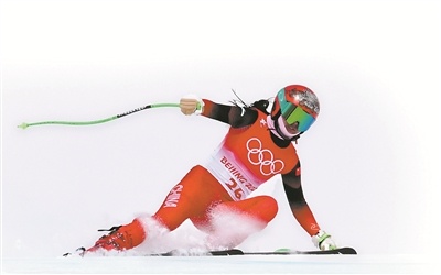 一人参加六项比赛，孔凡影堪称北京冬奥会高山滑雪赛场的“劳模”——致敬热爱与坚持