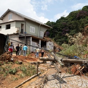 全球连线｜巴西里约州山区城市暴雨成灾 至少130人死亡 超200人失踪