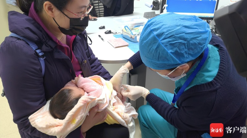 海南首针
！2月龄婴儿接种国产13价肺炎疫苗