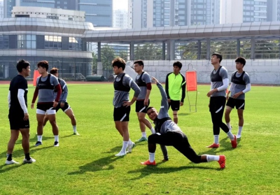 亚泰主帅陈洋上调 8名U21球员接受考察  谭龙启程奔赴国足参加集训