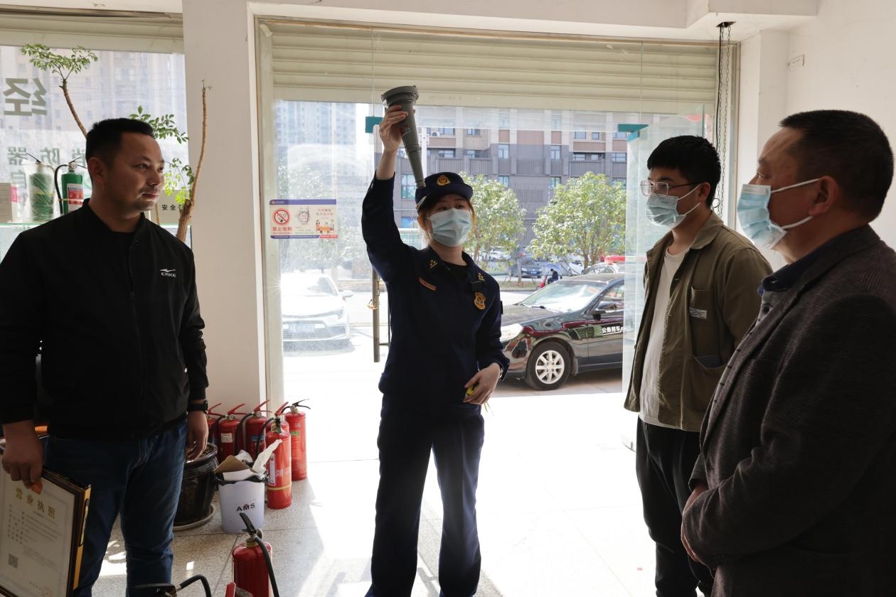 咸宁消防联合市场监督管理部门开展3.15消防产品质量专项检查