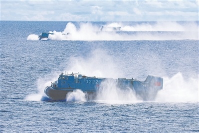 大洋深处起硝烟——海军某登陆舰支队实战化训练影像