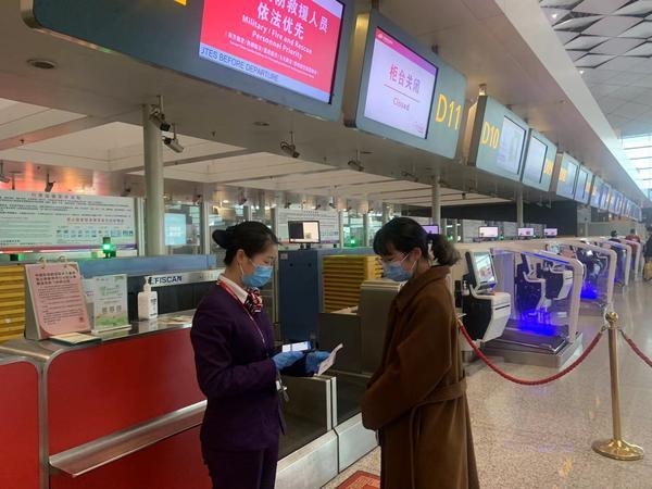 领先国内机场！郑州机场全面启用行李退取系统