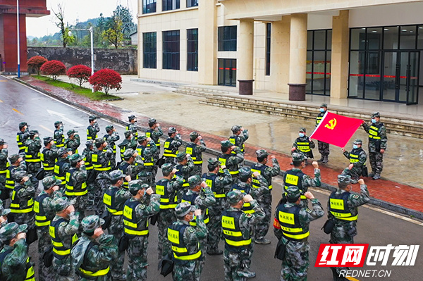 怀化军分区：民兵党员带头冲锋 用行动让党徽闪耀在战疫第一线