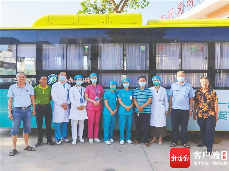 海南省妇女儿童医学中心疫苗接种医护团队：日夜坚守疫苗接种一线