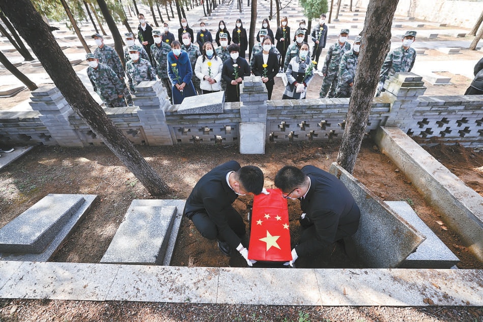 北京延庆为散葬烈士“安新家”，忠魂归陵园
