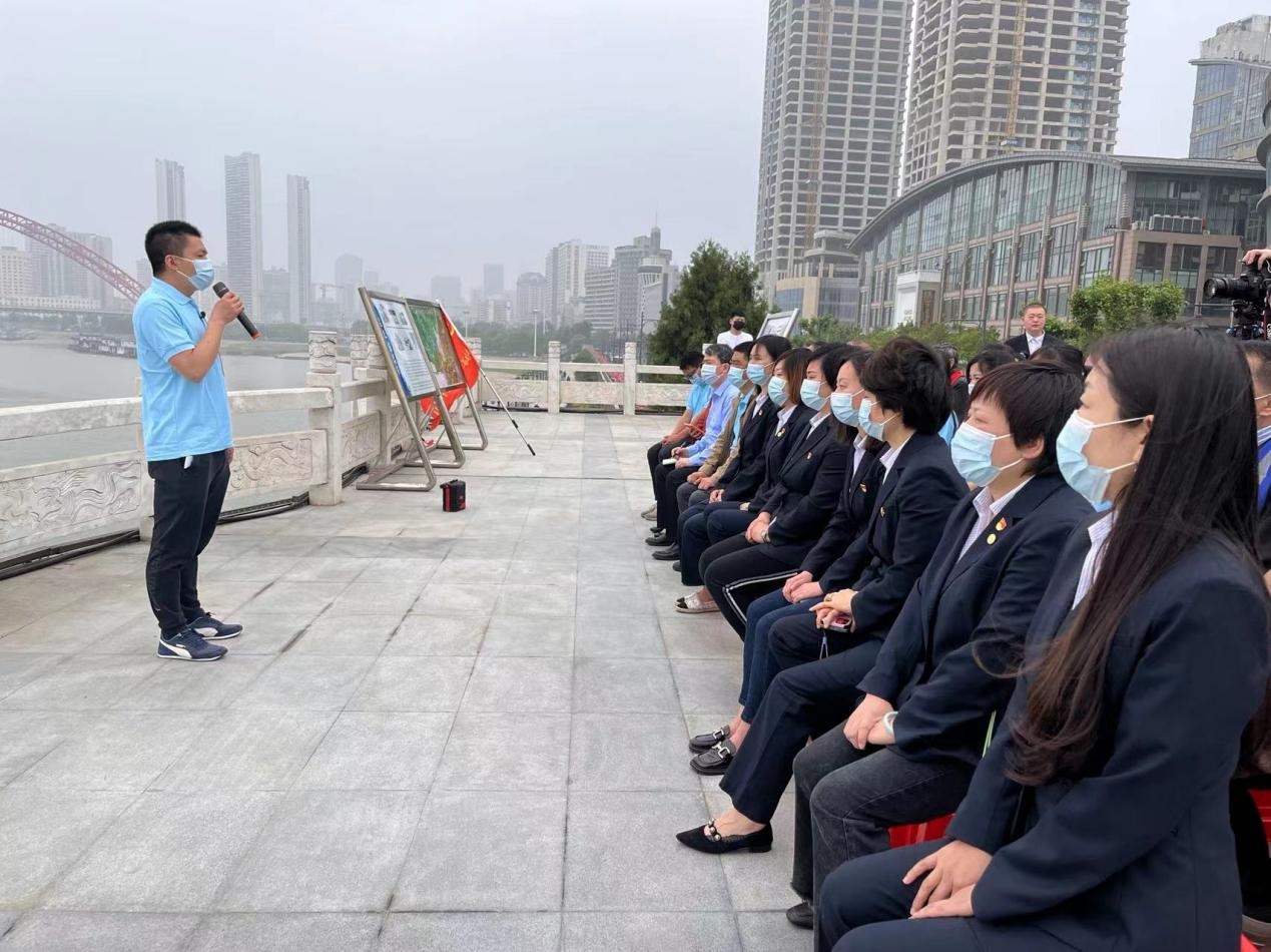 长江之滨，沉浸式水主题党课开讲了！